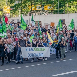 19.06.26, 19:00 Uhr:  Klimadialog: LNG, Fracking und die Zukunft unserer Energie - Eintritt frei